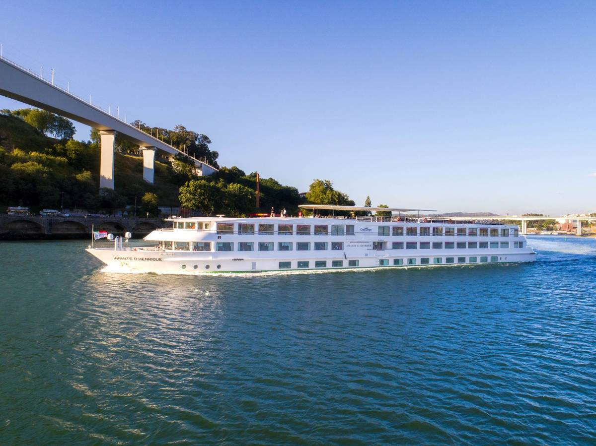 MS Infante Don Henrique - Kreuzfahrtschiff (1AVista)