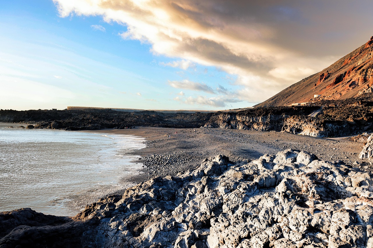 Beste Reisezeit La Palma: 14 Tage im 4-Sterne-Hotel genießen