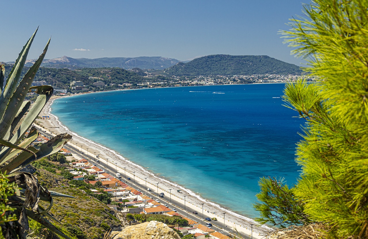 Beste Reisezeit Griechische Inseln: 14 Tage im 4-Sterne-Hotel