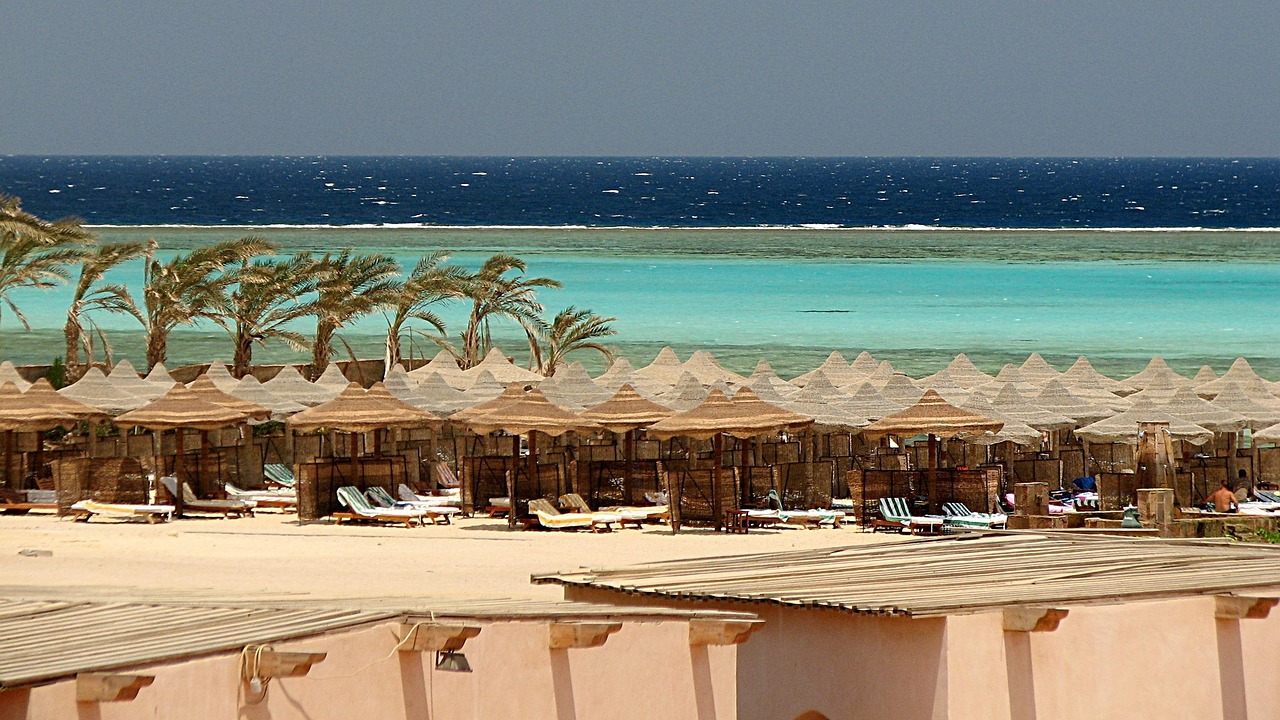 Flüge nach Marsa Alam für 2 Personen – günstig vergleichen