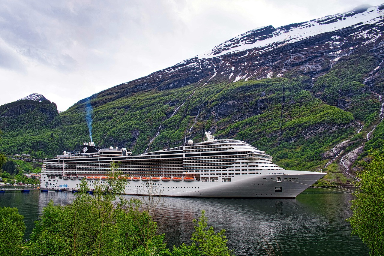 MSC Preziosa Kreuzfahrten: Kabinen, Termine & Bestpreise